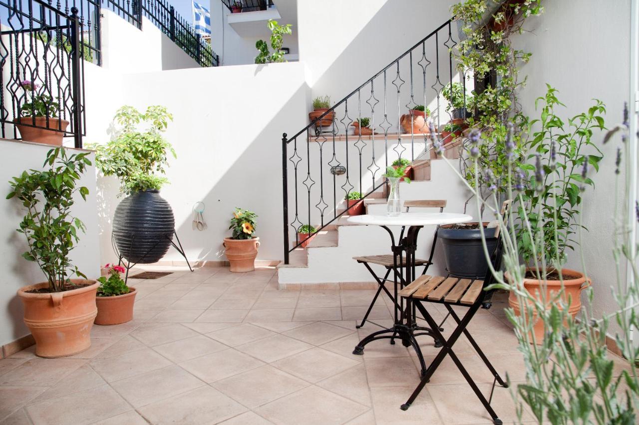 Kimia Guest House Скиатос Екстериор снимка